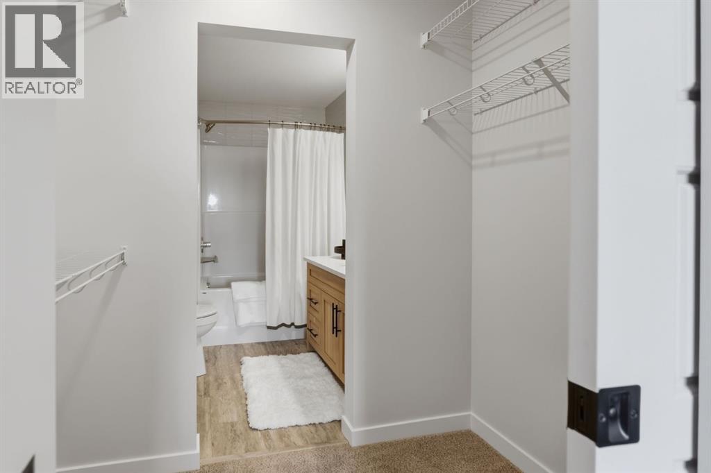 1223 Lanark Boulevard SE - 26