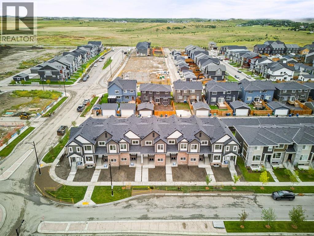 1223 Lanark Boulevard SE - 32