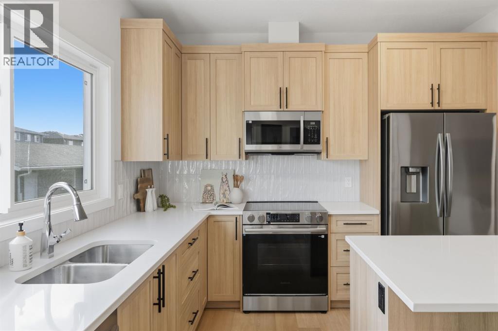 1223 Lanark Boulevard SE - 14