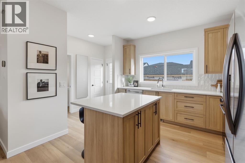 1223 Lanark Boulevard SE - 17