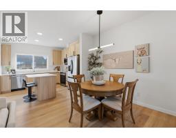 1223 Lanark Boulevard SE - photo 9