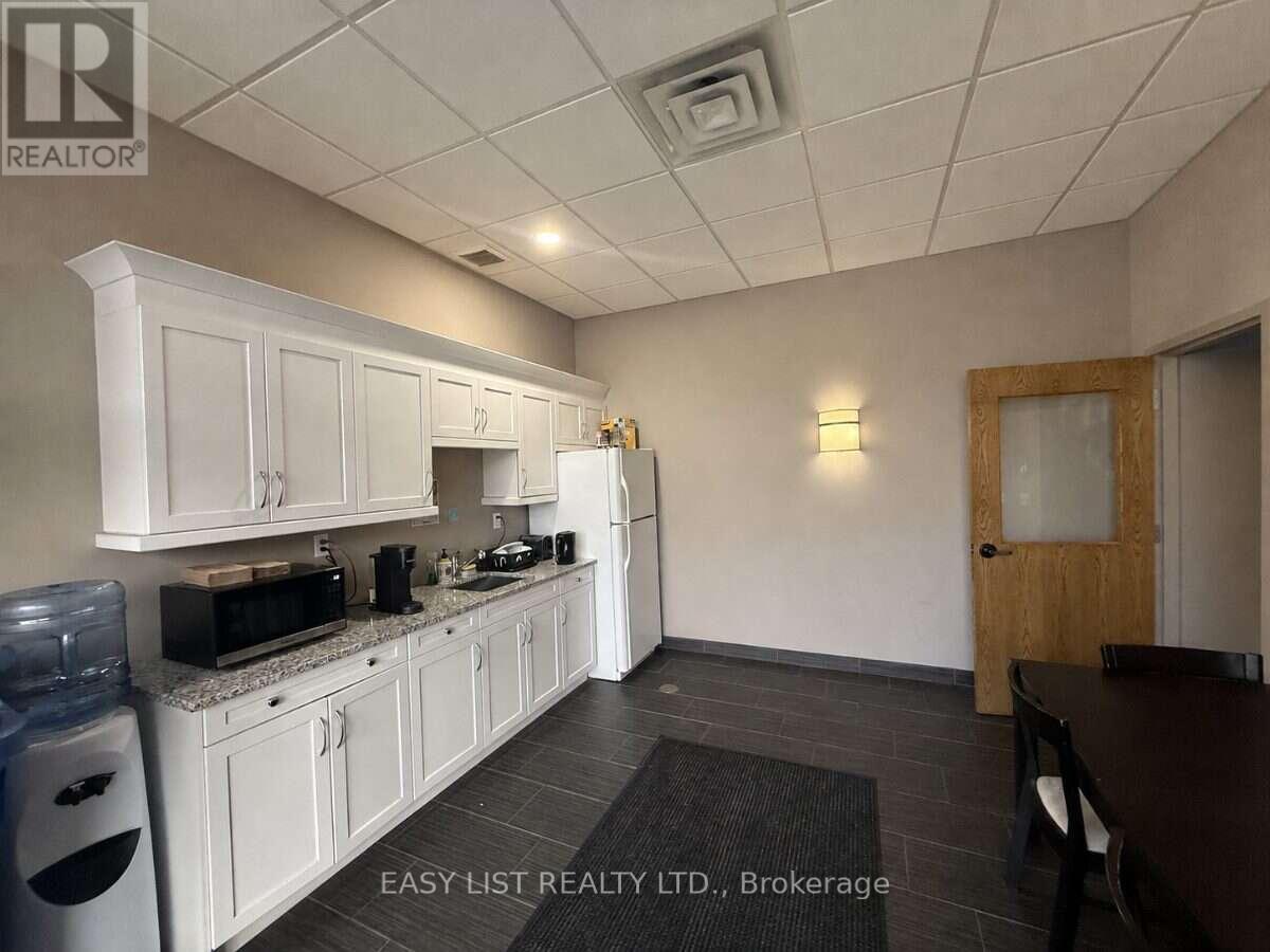 5745 WYANDOTTE STREET E, Windsor — photo 11