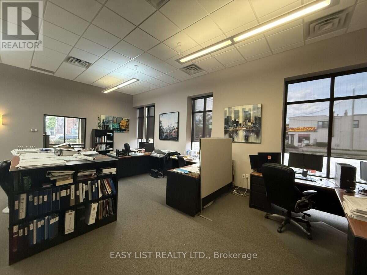5745 WYANDOTTE STREET E, Windsor — photo 3