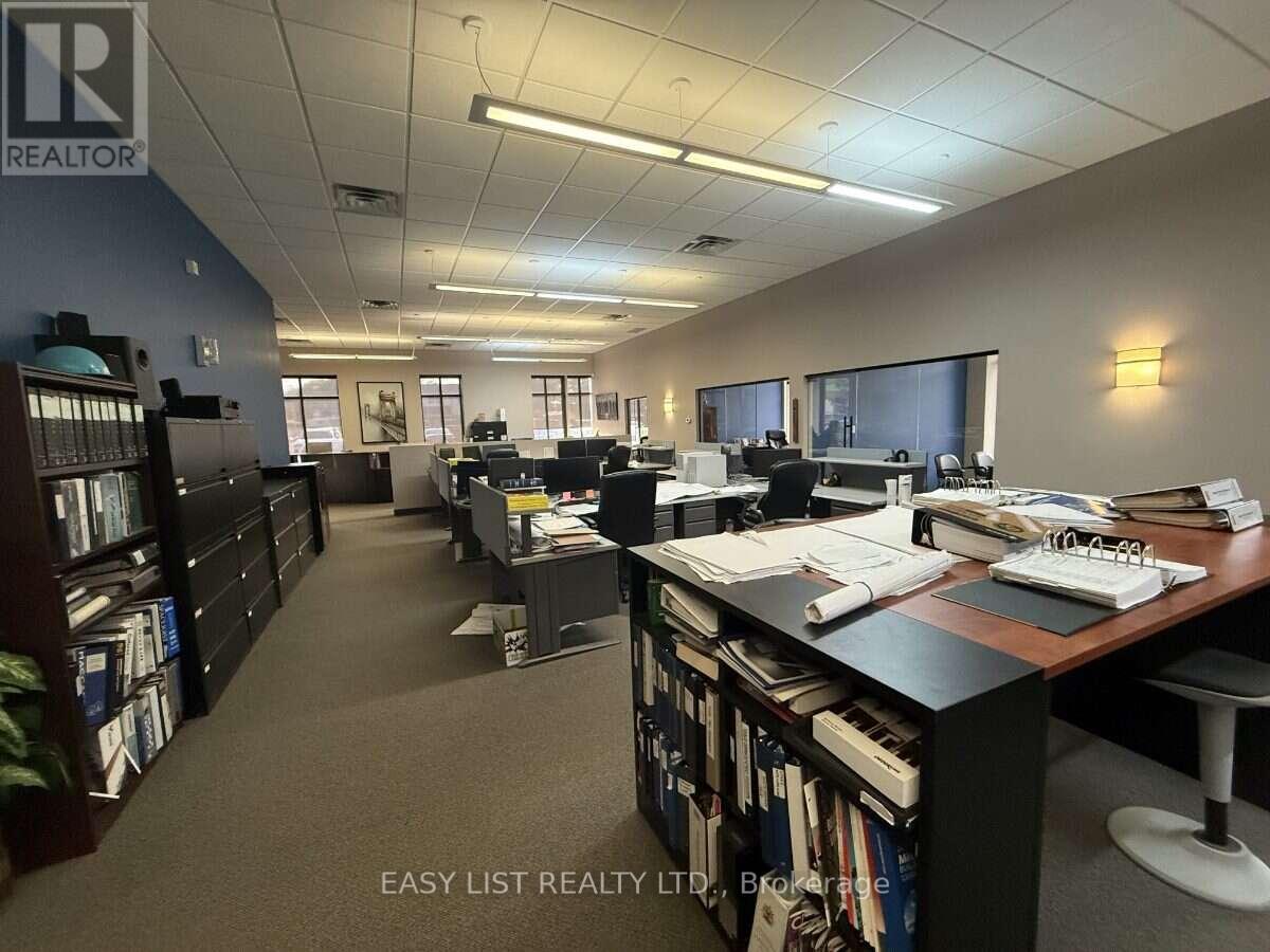 5745 WYANDOTTE STREET E, Windsor — photo 4