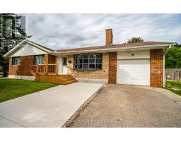 Bedroom 3 - 16 Eleanor (upper Level) Court, Guelph, ON N1E1S8 Photo 6
