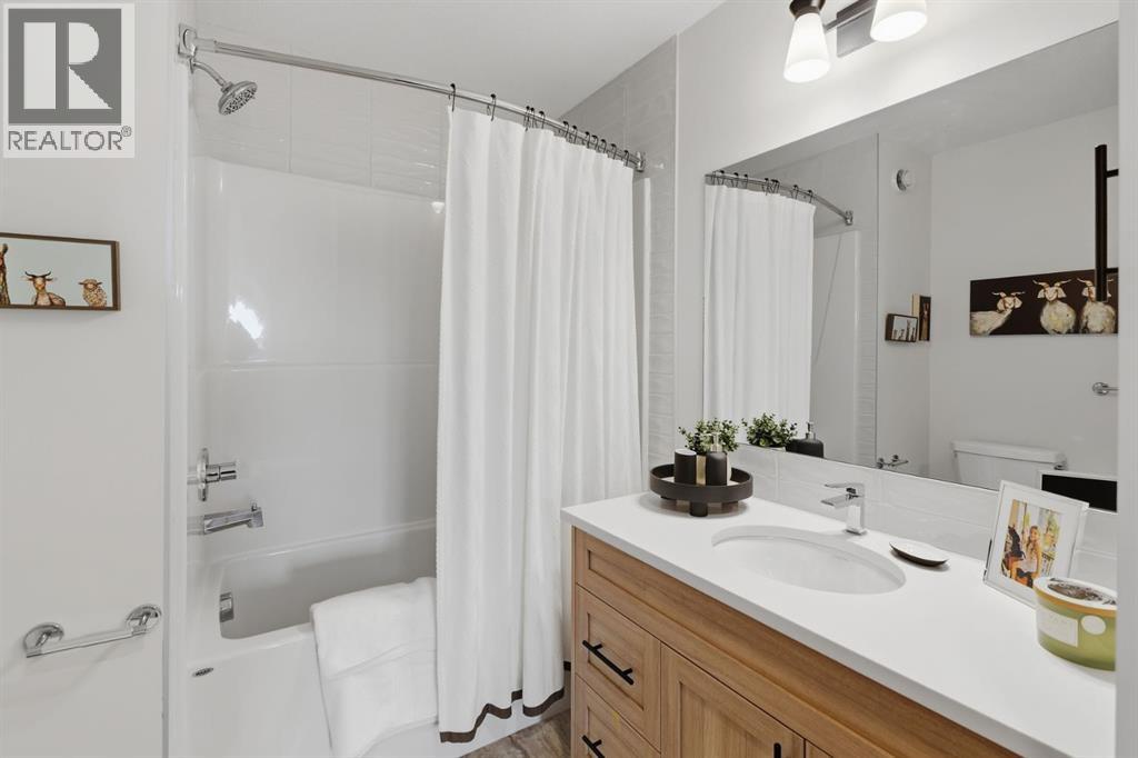 1223 Lanark Boulevard SE - 27