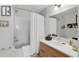1223 Lanark Boulevard SE - photo 27