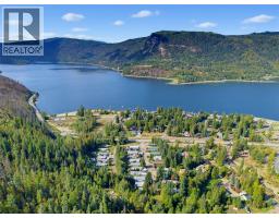 Living room - 5 97a Highway Unit# 8, Sicamous, BC V0E2V1 Photo 7