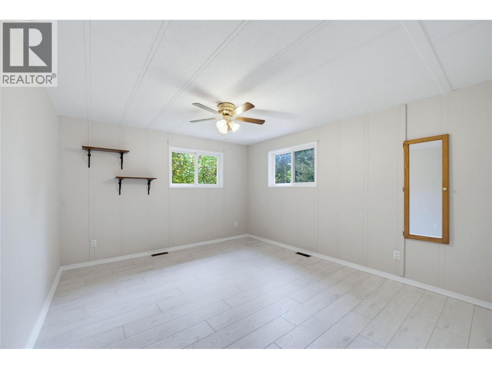 5 97A Highway Unit# 8, Sicamous