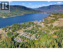 Kitchen - 5 97a Highway Unit# 8, Sicamous, BC V0E2V1 Photo 8