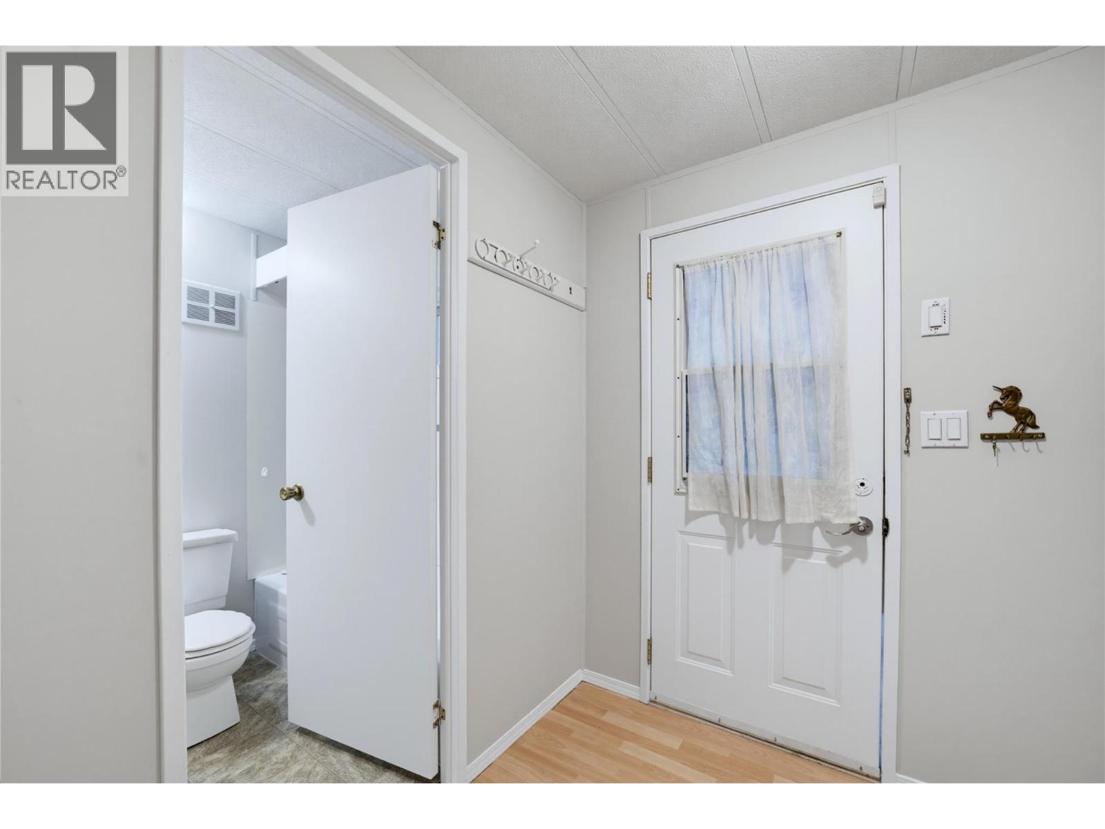 5 97A Highway Unit# 8, Sicamous