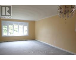Front - 56 Perivale Crescent, Toronto, ON M1J2C3 Photo 8