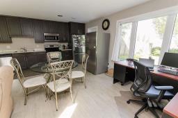209 3rd Avenue Nw, Carman, MB R0G0J0 Photo 22