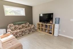 209 3rd Avenue Nw, Carman, MB R0G0J0 Photo 18