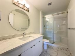 317 60 Philip Lee Drive, Winnipeg, MB R3W0R2 Photo 12