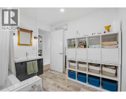 Storage - 746 Mcmurray Road, Kaleden, BC V0H1K0 Photo 18