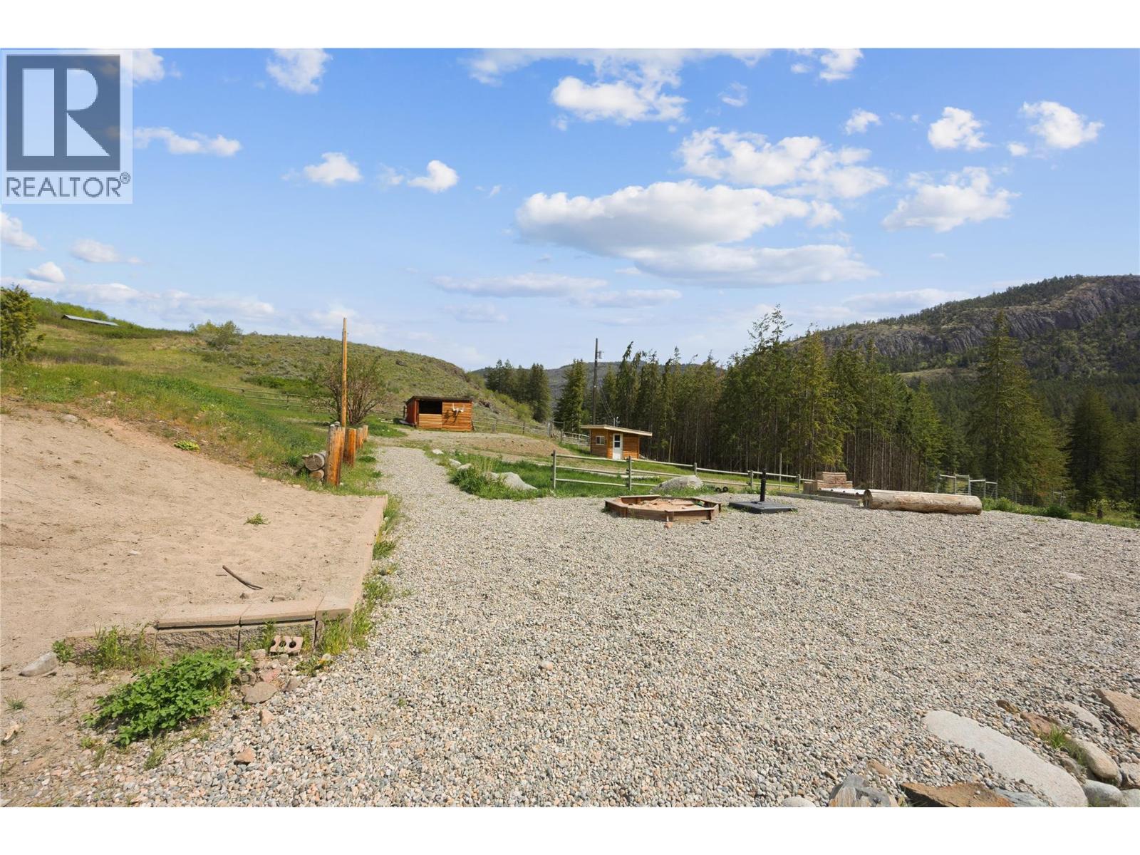 746 McMurray Road - Image 20