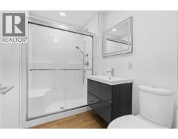 Kitchen - 746 Mcmurray Road, Kaleden, BC V0H1K0 Photo 12