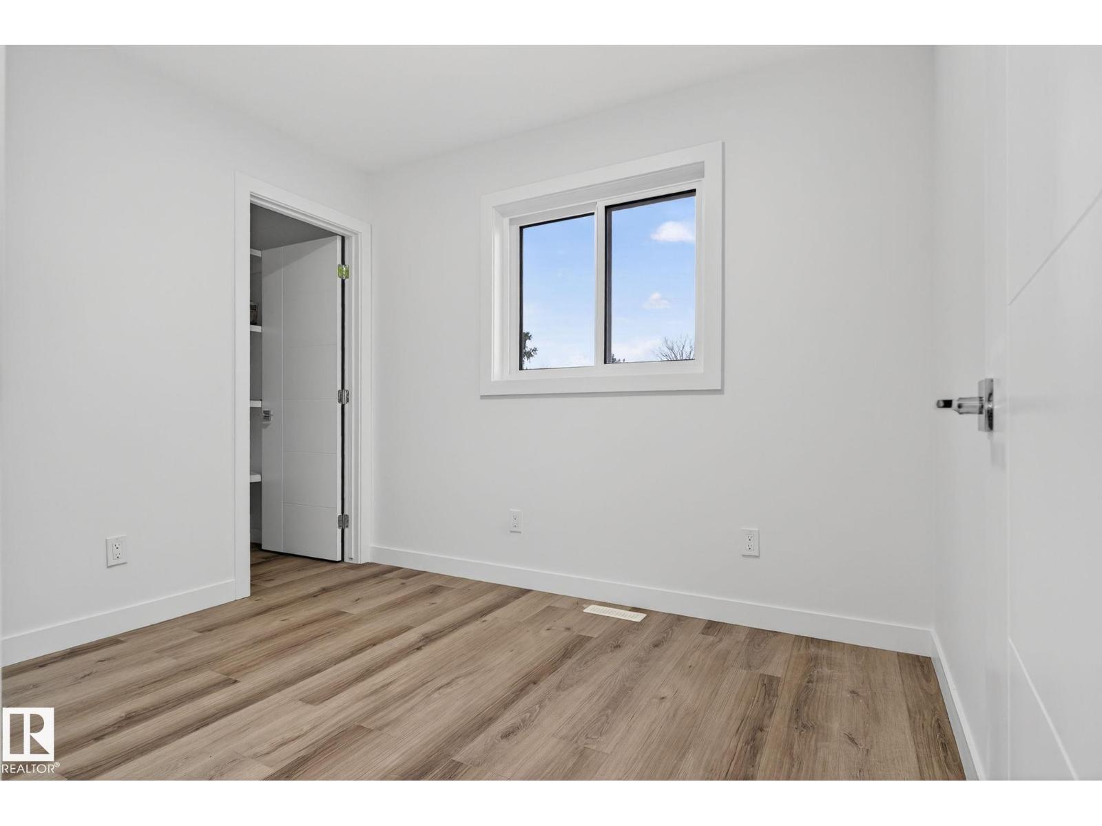 11927 90 ST NW - 56