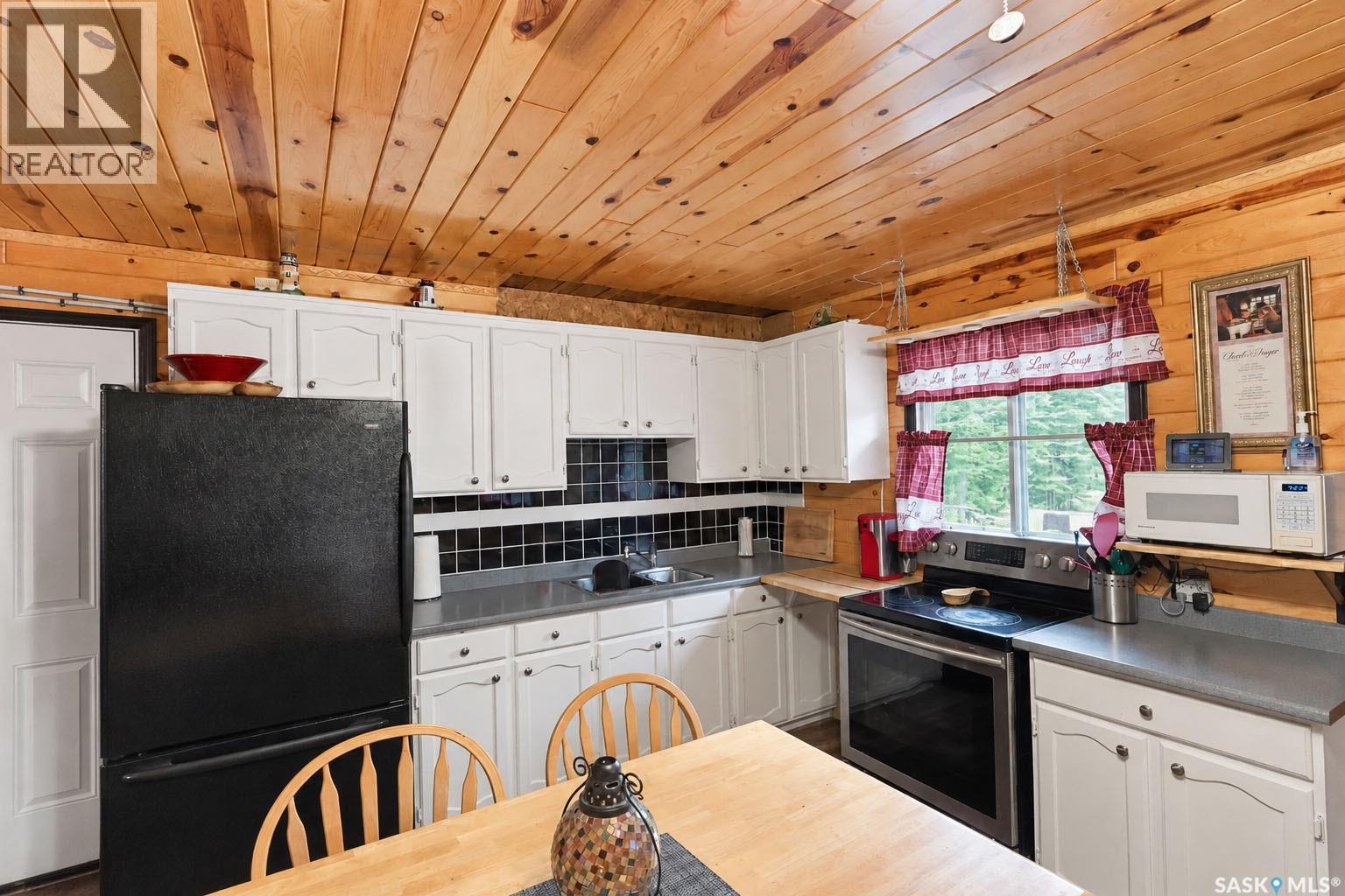 2 Ermine PLACE, Northern Admin District — photo 10