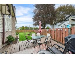 Laundry room - 607 Foxrun Court, Oshawa, ON L1K1N9 Photo 10