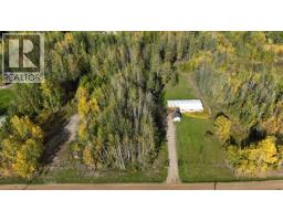 8 Fediw Road, Fort Nelson, BC V0C1R0 Photo 34