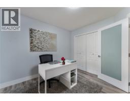 Dining room - 3516 Camelback Drive, Kelowna, BC V1X8A7 Photo 6