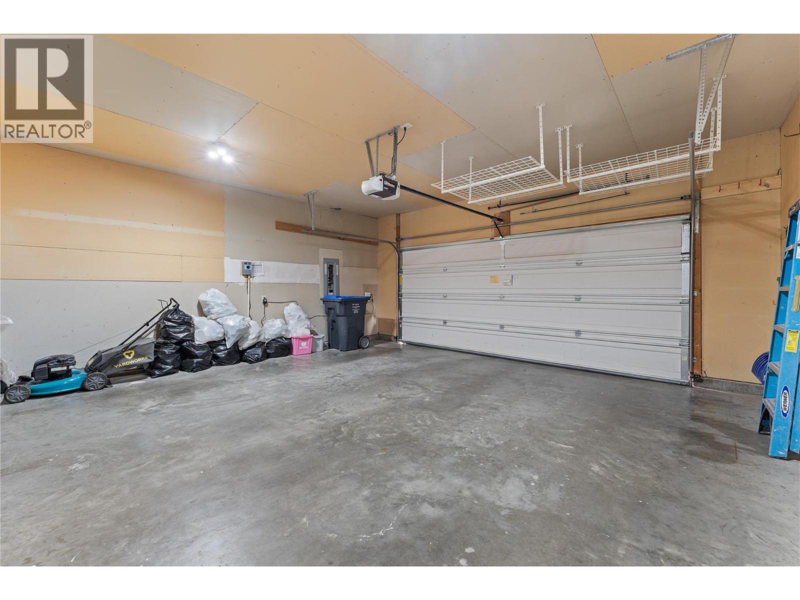 3516 Camelback Drive - 72