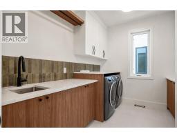 710 Bridge Crescent NE - photo 34