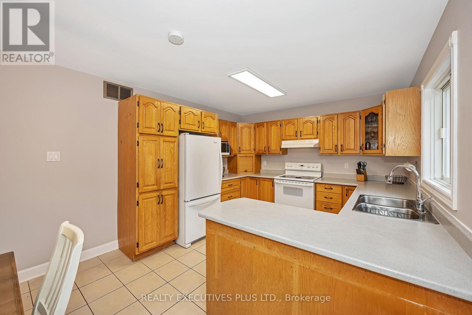 4413 CHAMPLAIN STREET - Image 11