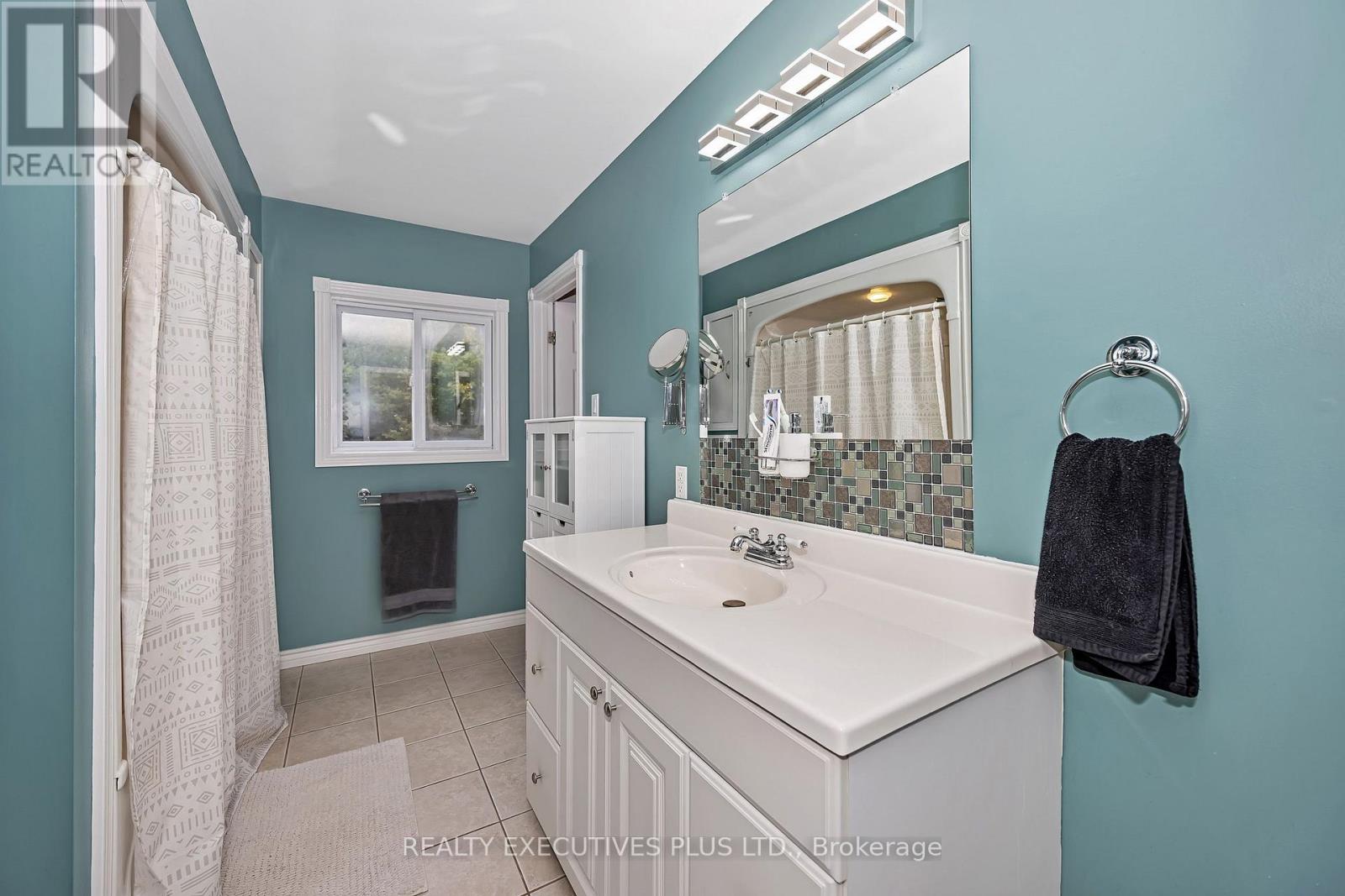 4413 CHAMPLAIN STREET - Image 19