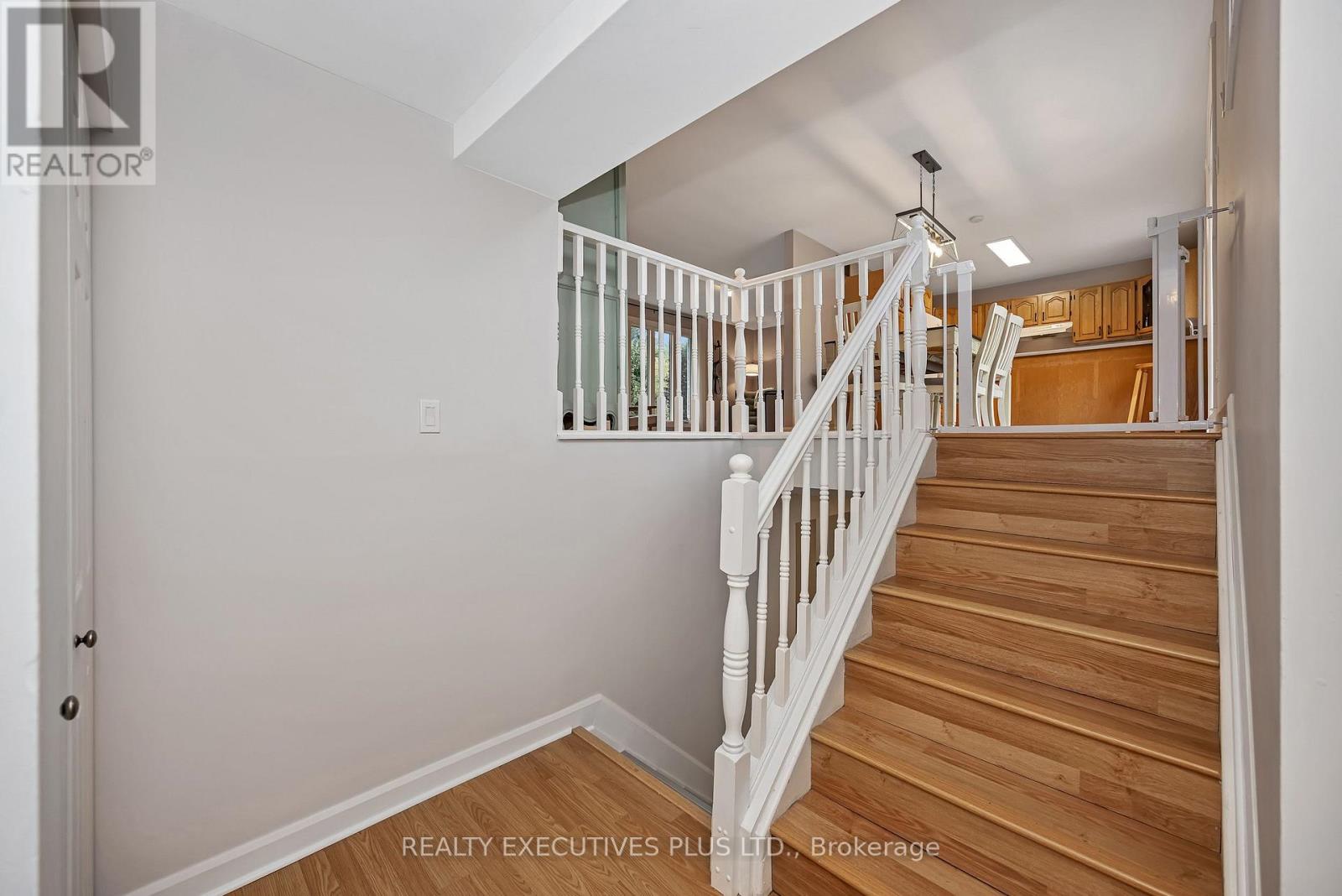 4413 CHAMPLAIN STREET - 24