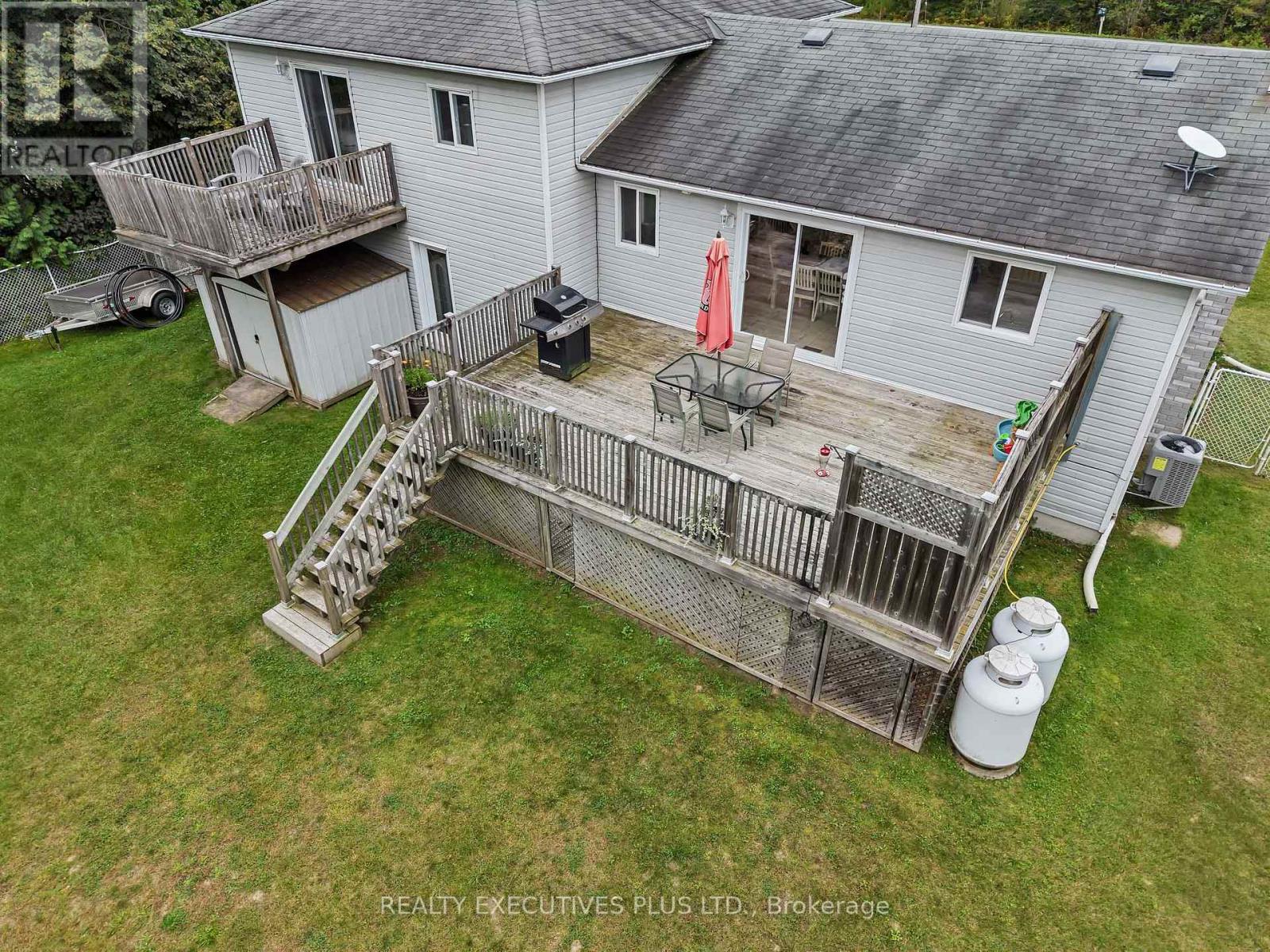 4413 CHAMPLAIN STREET - Image 39