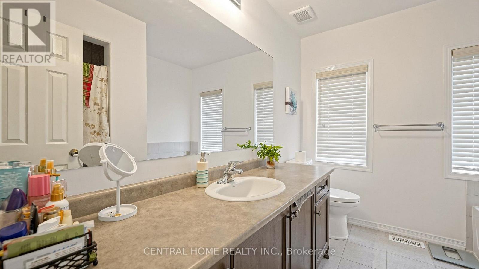 25 Camilleri Road, Ajax, ON photo 24