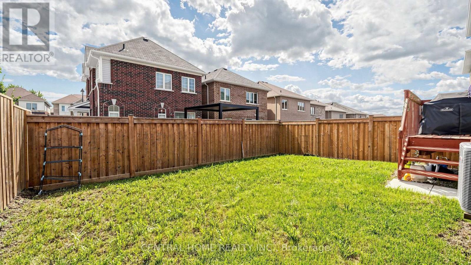 25 Camilleri Road, Ajax, ON photo 36