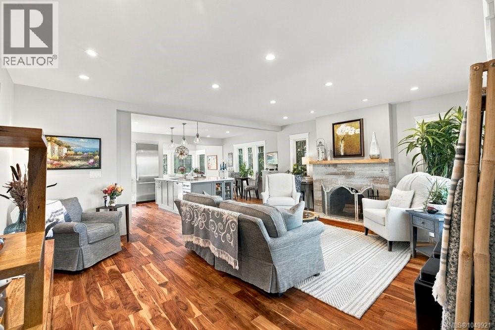  1244 Beach Drive, Oak Bay