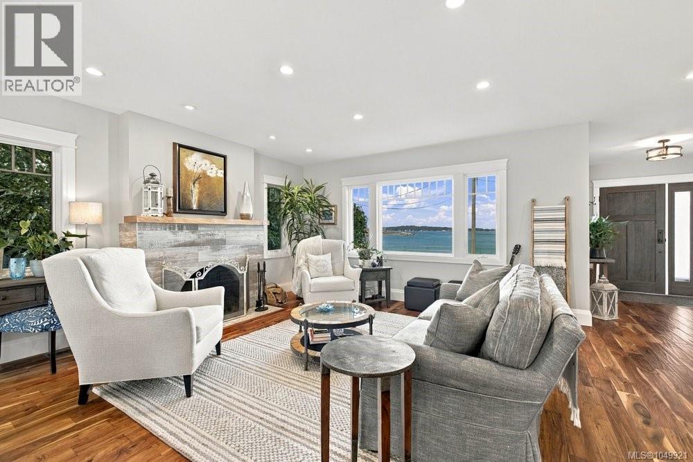  1244 Beach Drive, Oak Bay