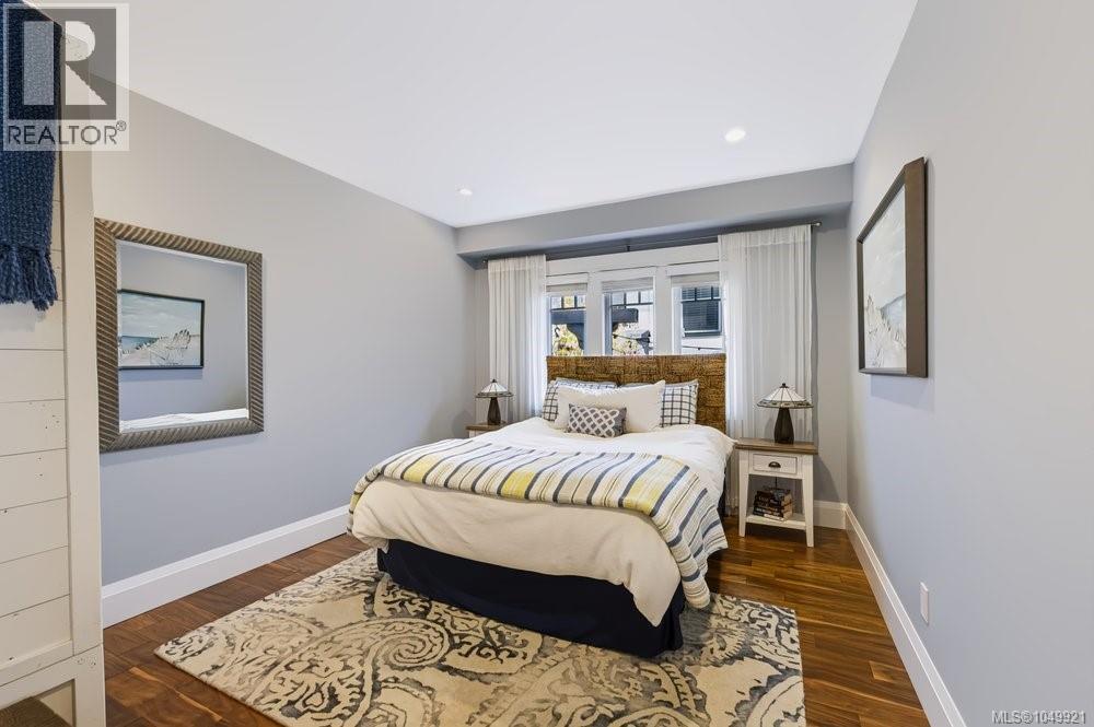  1244 Beach Drive, Oak Bay