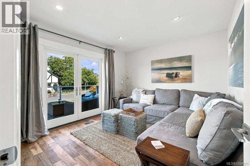  1244 Beach Drive, Oak Bay