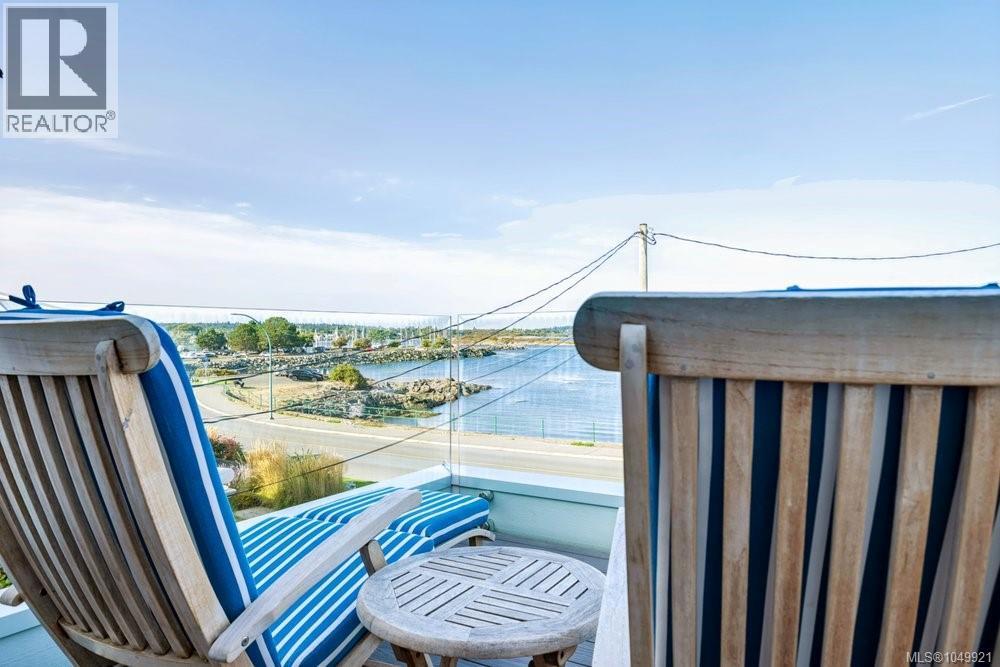  1244 Beach Drive, Oak Bay