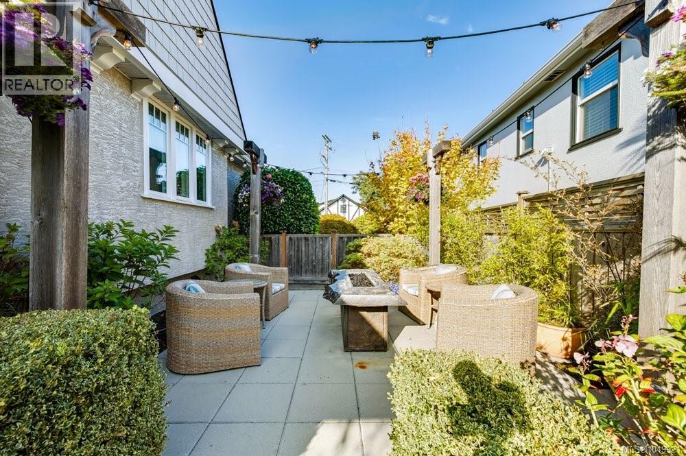 1244 Beach Dr - 70