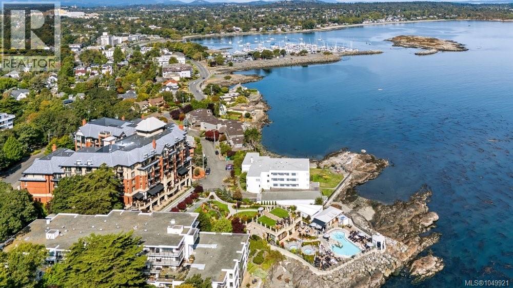  1244 Beach Drive, Oak Bay