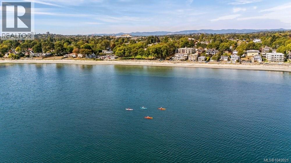  1244 Beach Drive, Oak Bay