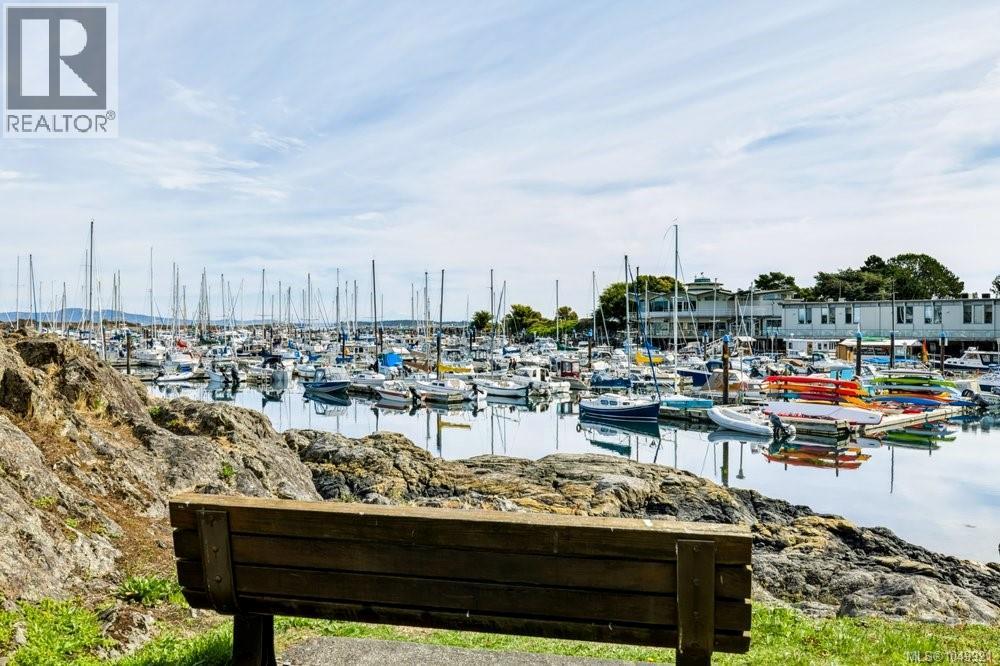  1244 Beach Drive, Oak Bay