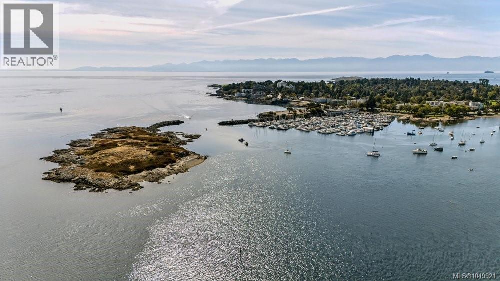  1244 Beach Drive, Oak Bay