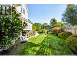 1244 Beach Dr, Oak Bay, BC V8S2N3 Photo 67
