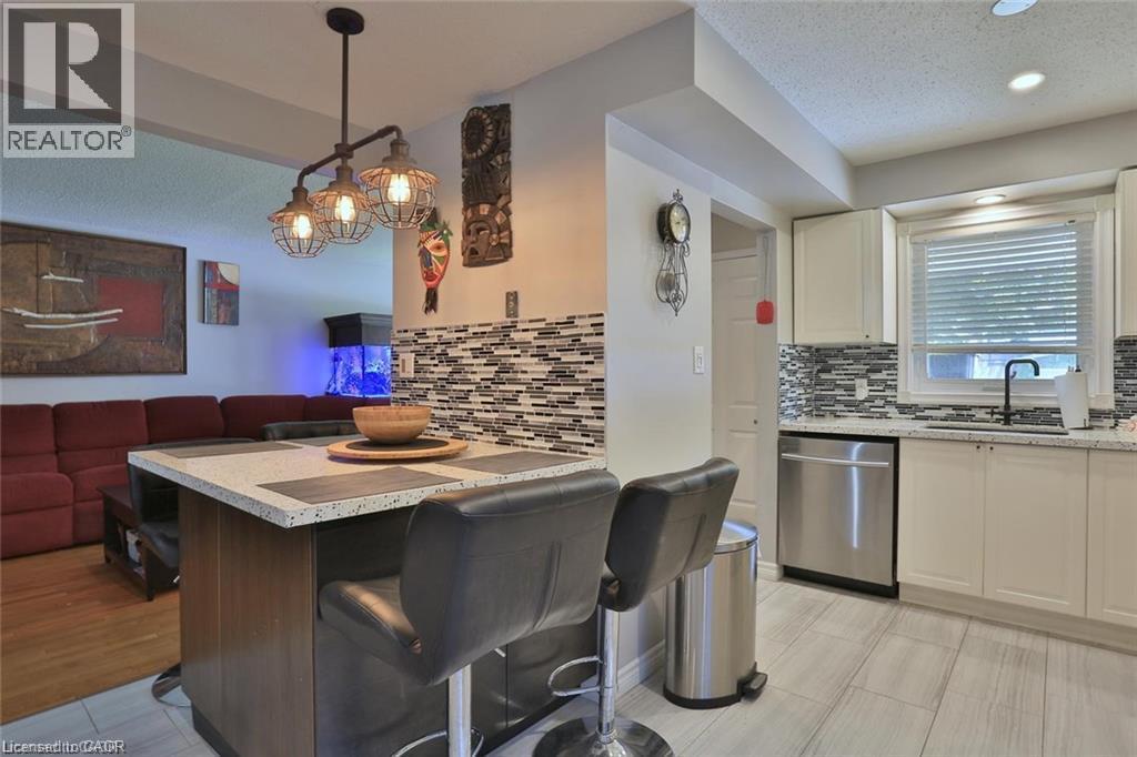 41 GREENOCK Drive Unit# A & B, Kitchener — photo 4