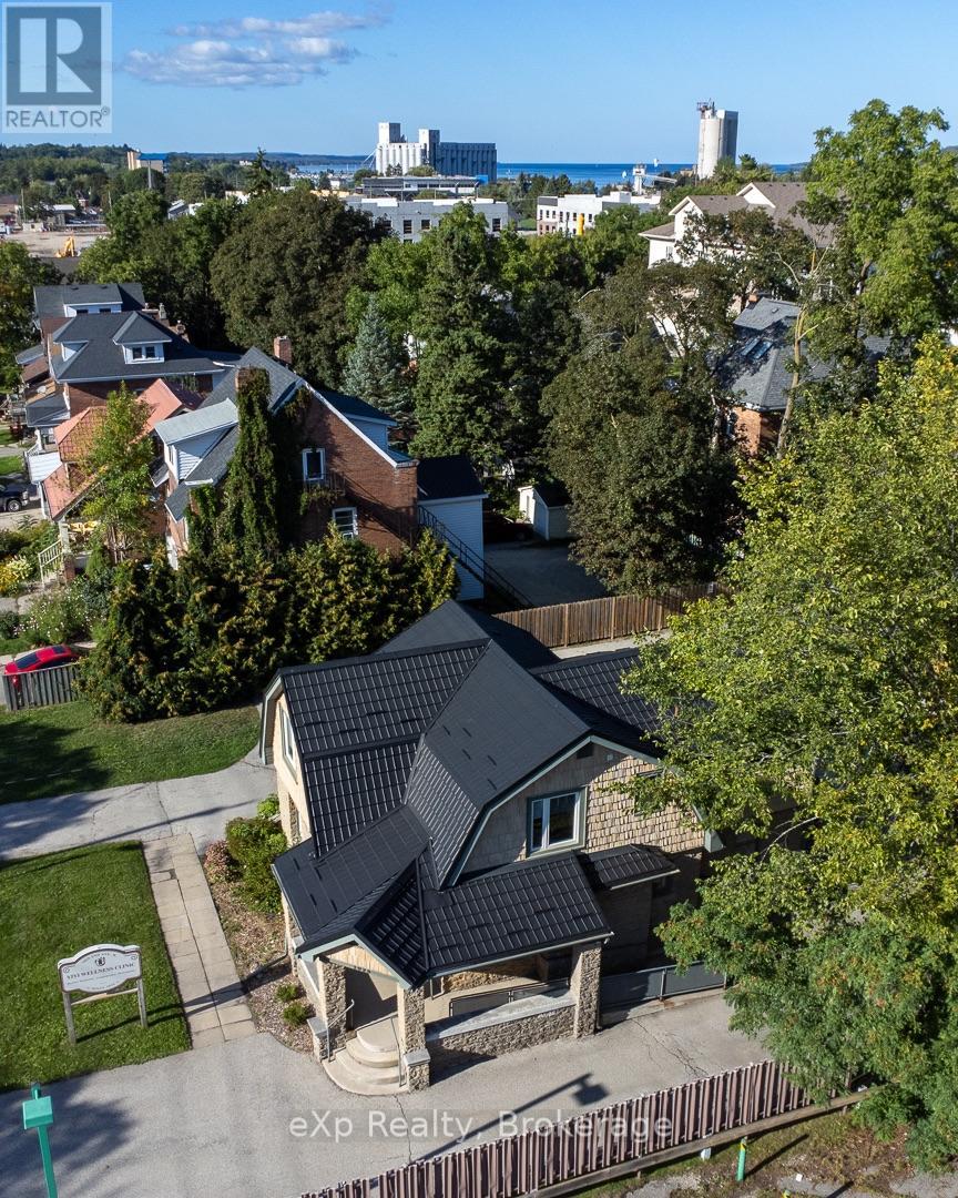 1025 2ND AVENUE W - Image 12