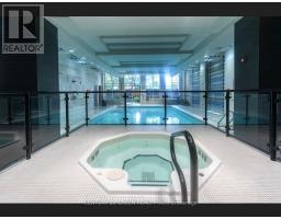 1006 - 330 Burnhamthorpe Road W, Mississauga, ON L5B0E1 Photo 6