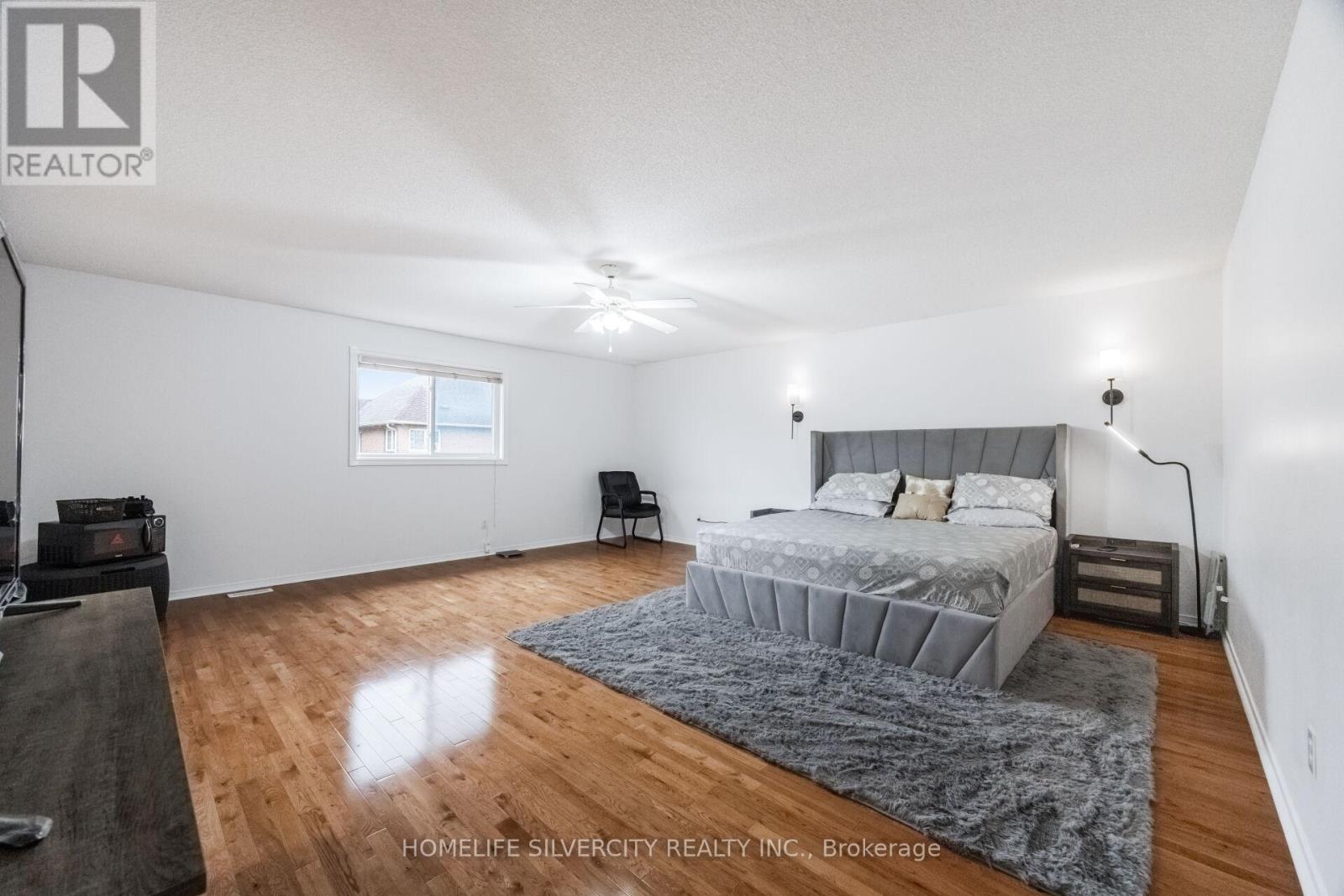 29 BEACHPOINT BOULEVARD - 28
